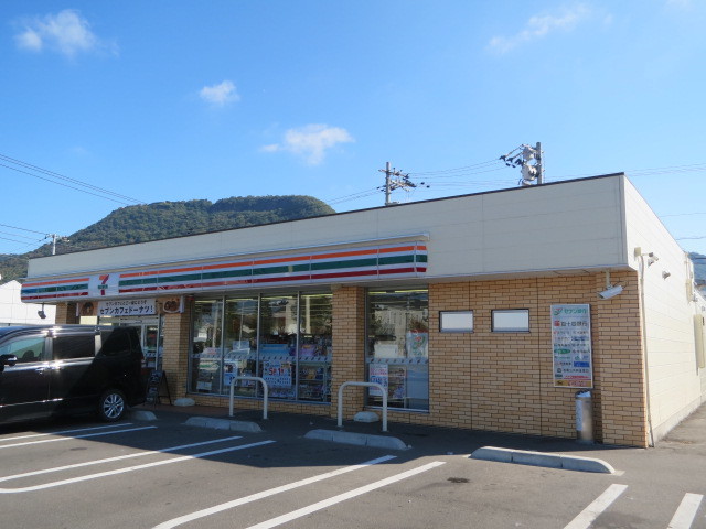 コンビニ　セブンイレブン高松屋島西店（コンビニ）まで443m