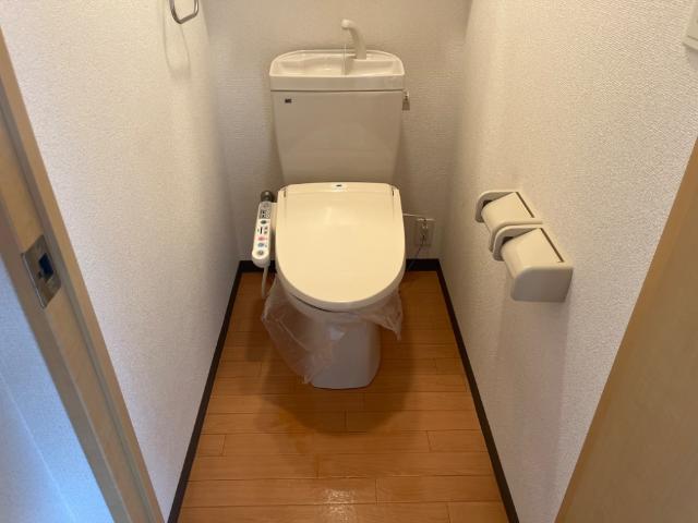 トイレ　シャワー付トイレ
