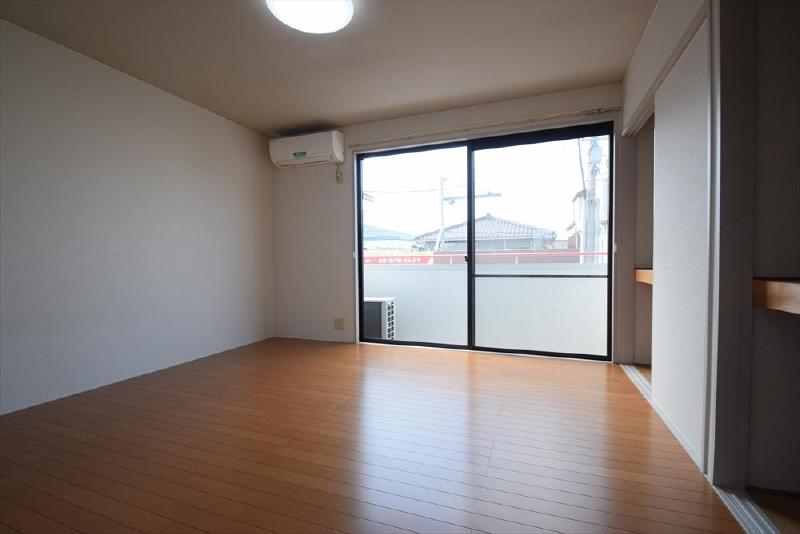 居室・リビング　居室