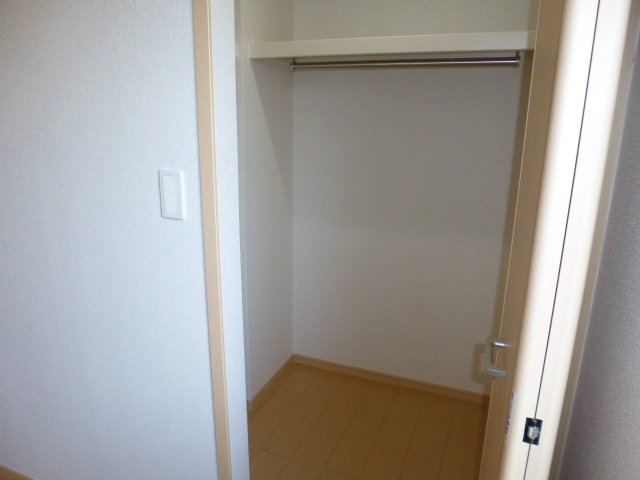 収納　ウォークインクローゼット