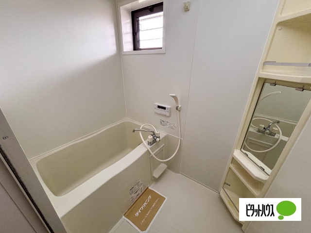 バス・シャワールーム　別室写真です