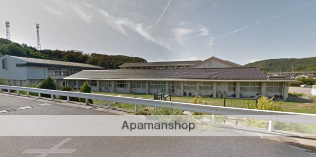 小学校　中ノ郷小学校（小学校）まで1088m