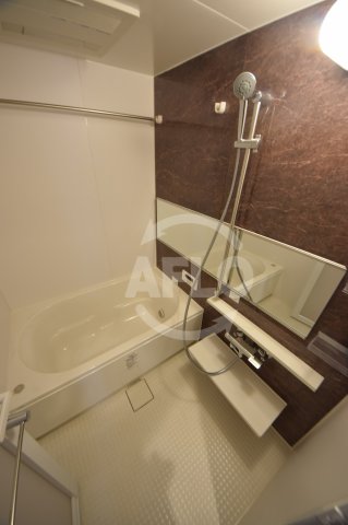 バス・シャワールーム　ラ・メゾンヴェール上町　浴室