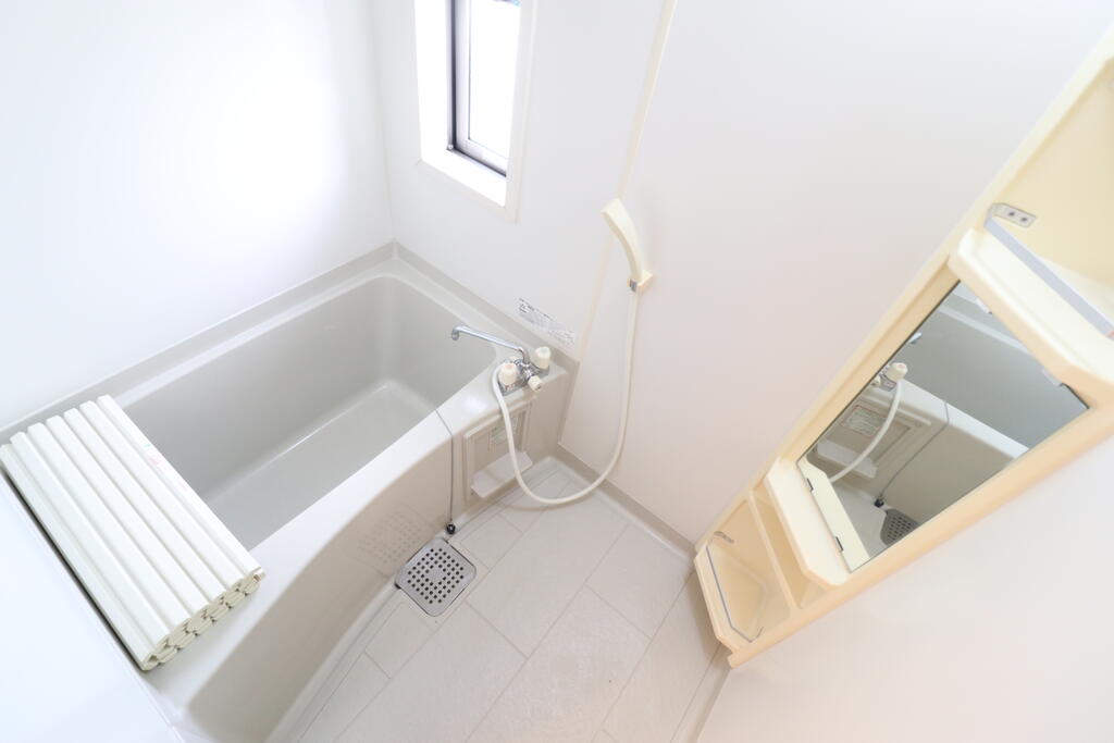 バス・シャワールーム　バスルーム