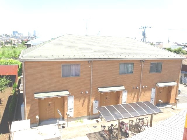 建物外観　２００６年築　綺麗なアパートです