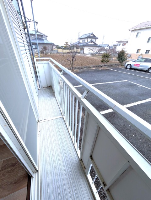 その他設備　バルコニーは南に面しております♪