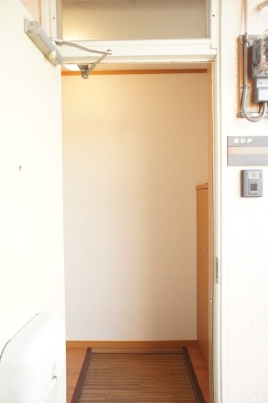 玄関　図面と現状に相違がある場合には現状を優先