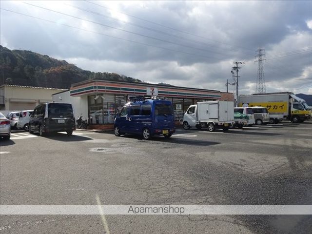 コンビニ　セブンイレブン（コンビニ）まで6911m