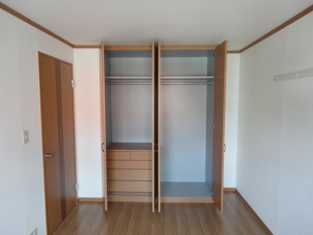 収納　クローゼット
