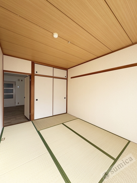 その他設備　※１０３号室の反転写真です。