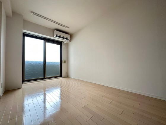 居室・リビング　※別部屋の写真です