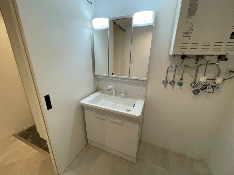 洗面設備　シャンプードレッサーで身支度もラクラクです！