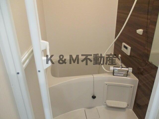 バス・シャワールーム　お風呂で日々の疲れを落としましょう