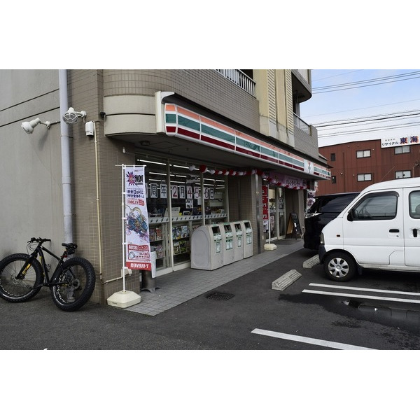 コンビニ　セブンイレブン名古屋中沼町店（コンビニ）まで291m