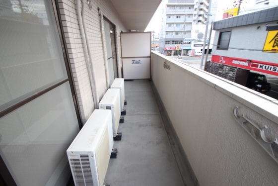 バルコニー　※別号室のお写真です。