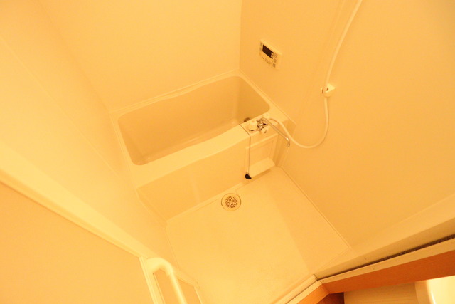 バス・シャワールーム　バス！