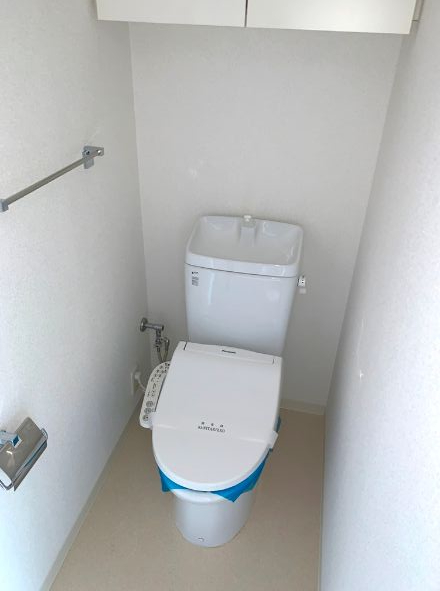 トイレ　別号室参考写真