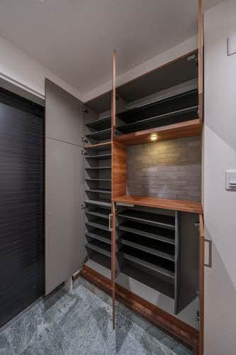 収納　シューズボックス