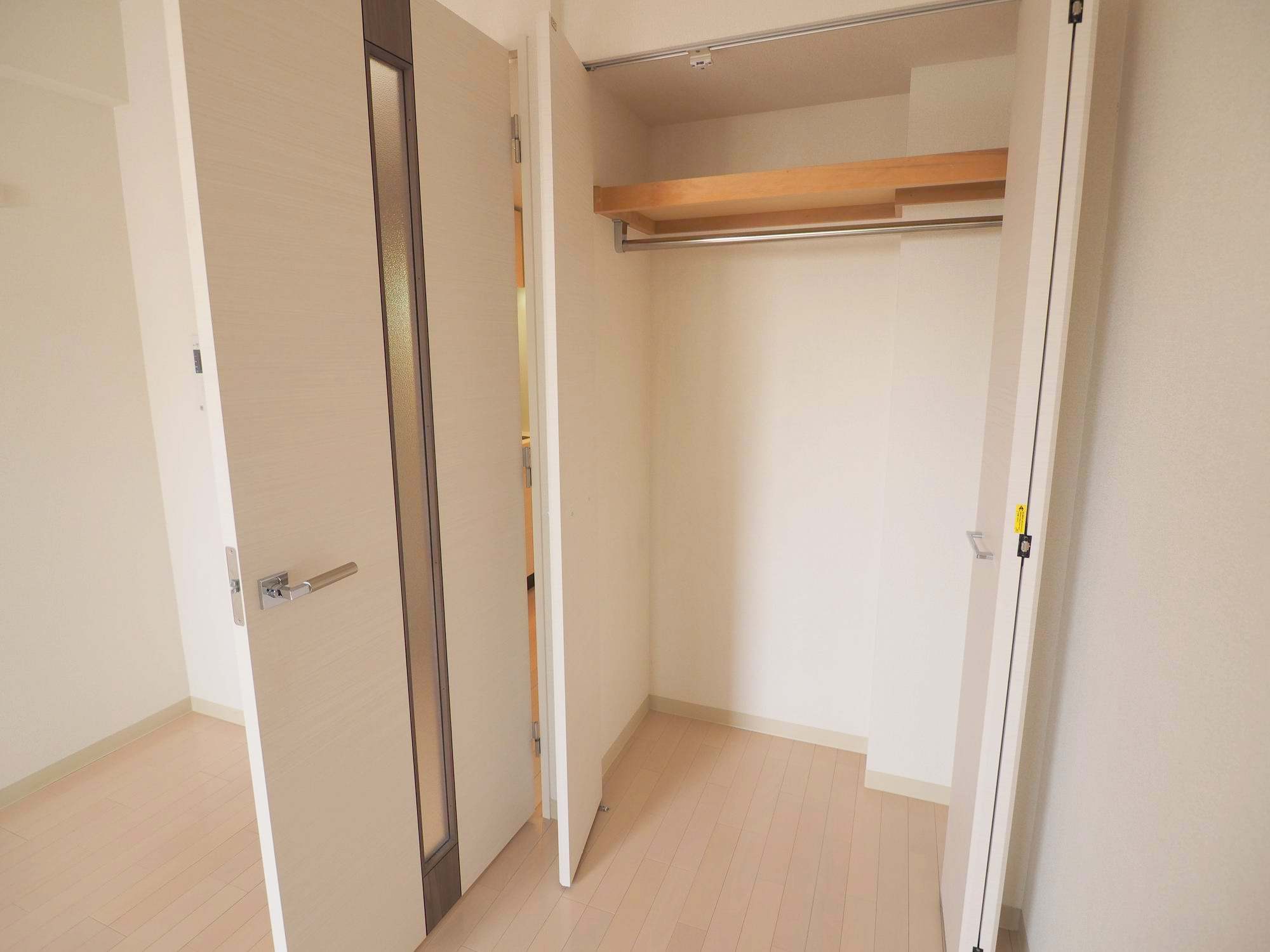 収納　プレサンス中之島公園グラシア