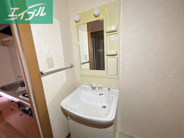 洗面設備　洗髪洗面化粧台