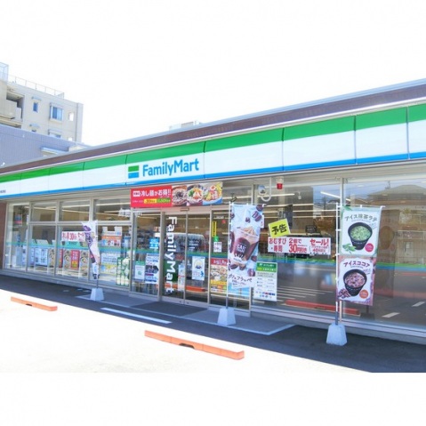 コンビニ　ファミリーマート天白植田東店：徒歩３分（コンビニ）まで220m