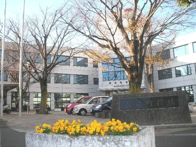 役所　長泉町役場（役所）まで2318m