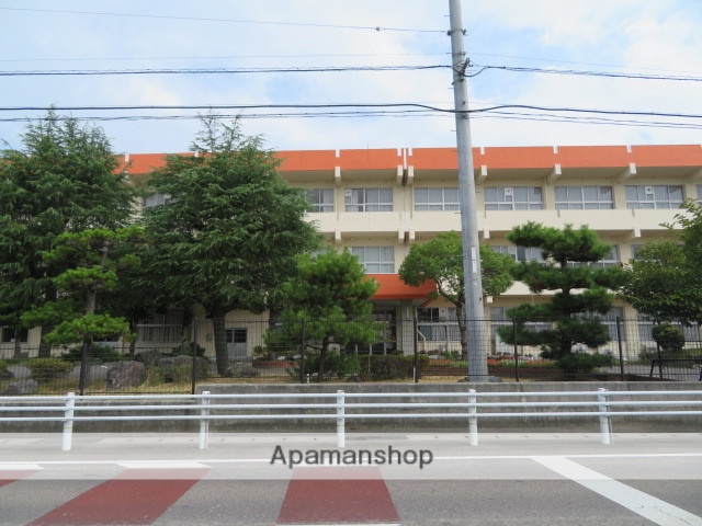 小学校　浮島小学校（小学校）まで279m