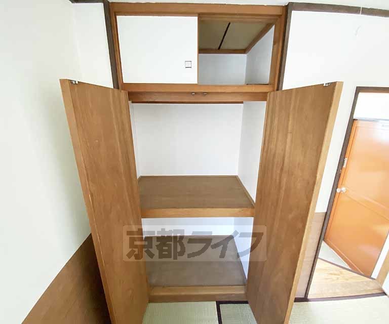 収納　布団や雑貨などが収納出来ます。