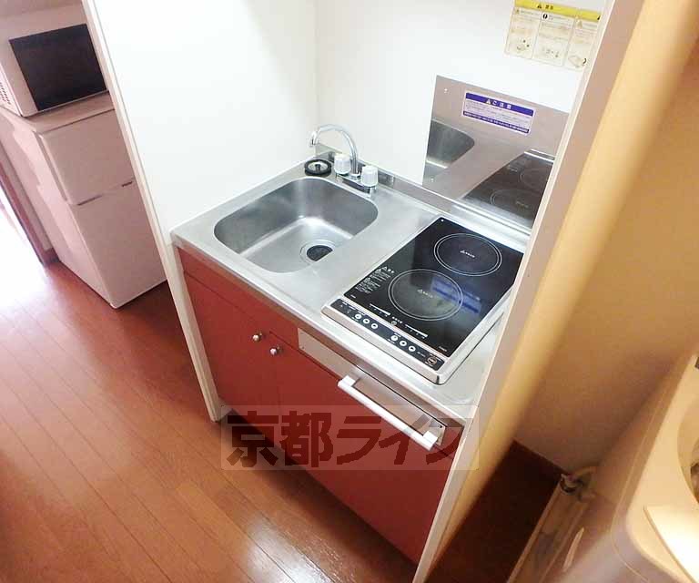 キッチン　コンパクトなキッチン。