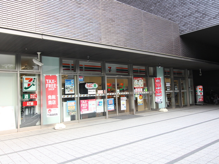 コンビニ　セブンイレブン（コンビニ）まで222m