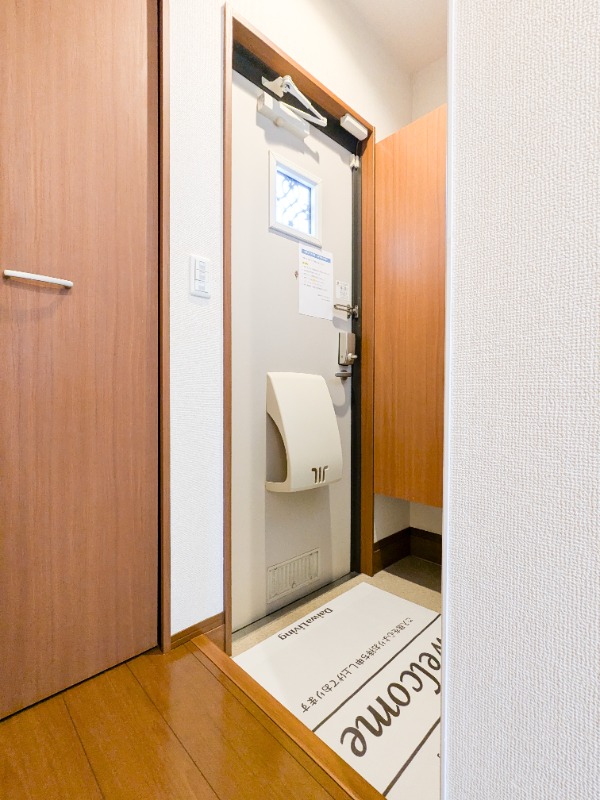 玄関　図面と現状に相違がある場合には現状を優先