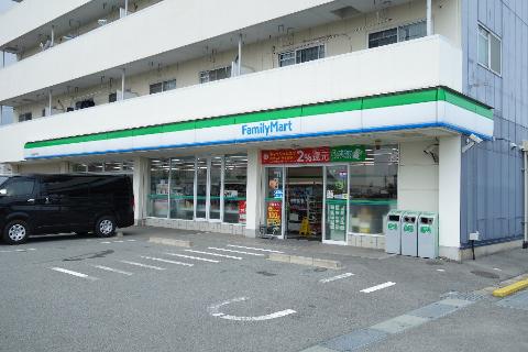 その他　ファミリーマート津雲出長常町店（その他）まで58m