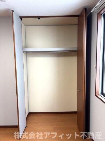 収納　クローゼット