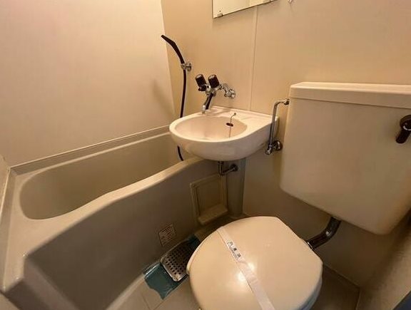 バス・シャワールーム　別室の画像です、ご参考までに