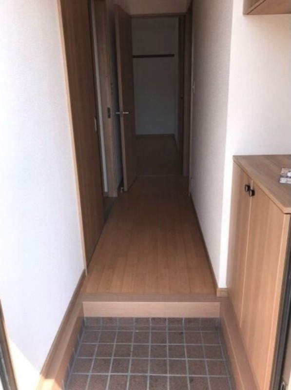 玄関　図面と現状に相違がある場合には現状を優先