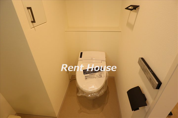 トイレ　別号室の参考写真となります