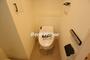 トイレ　別号室の参考写真となります