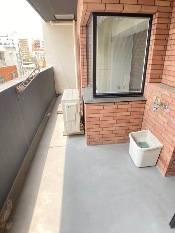 バルコニー　広々としたバルコニーです