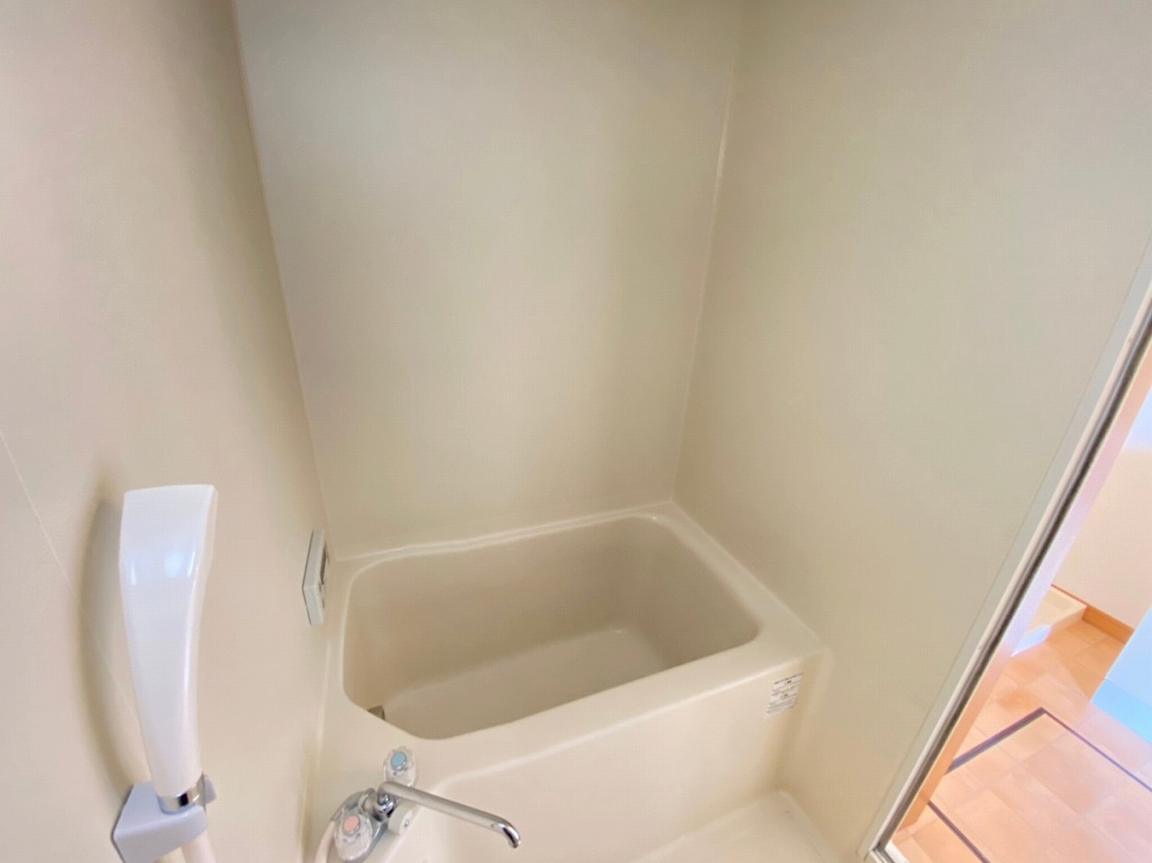 バス・シャワールーム　※同物件別号室の写真になります