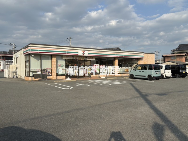 コンビニ　セブンイレブン　瀬高町下庄（コンビニ）まで400m