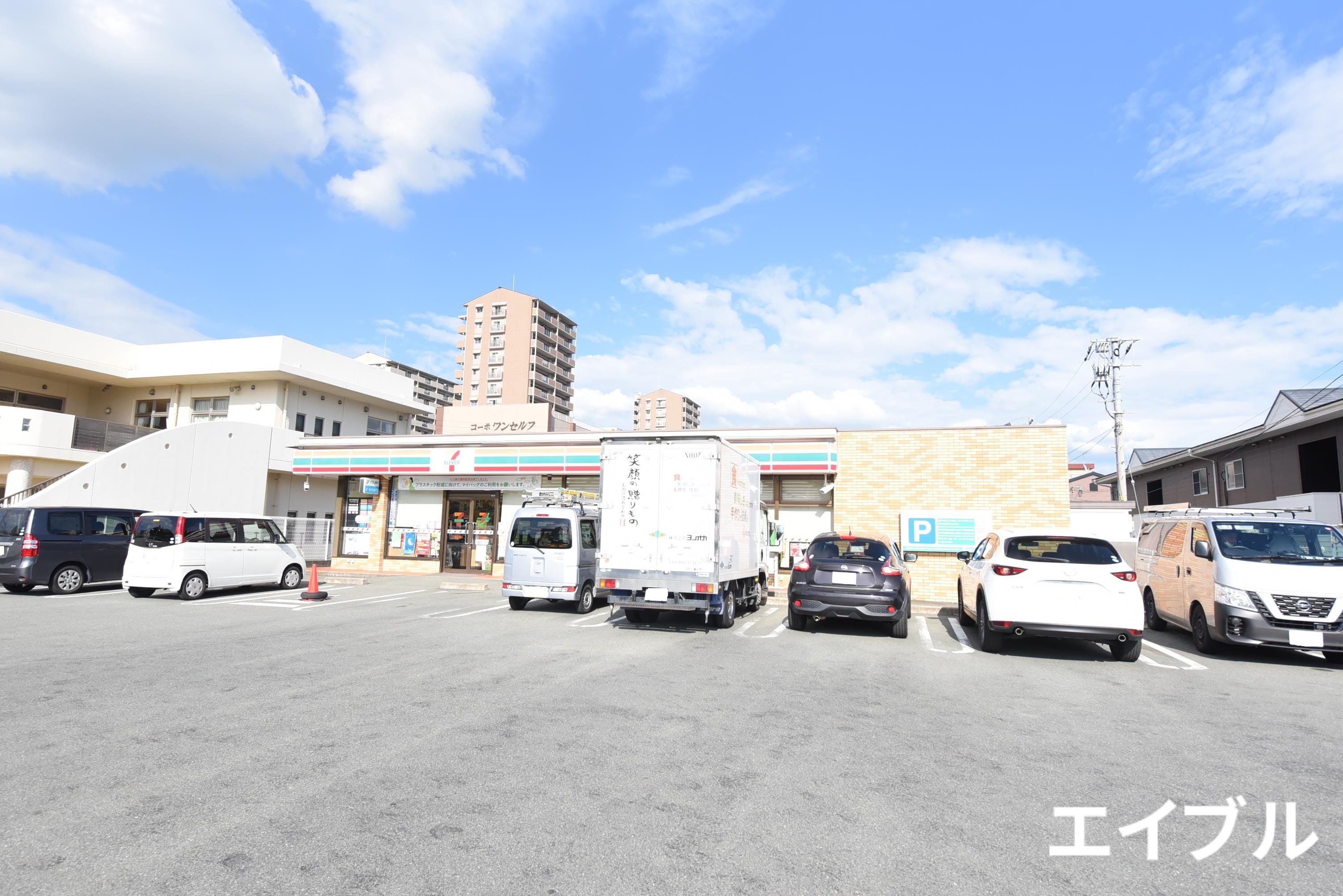 コンビニ　セブンイレブン久留米宮ノ陣店（コンビニ）まで581m