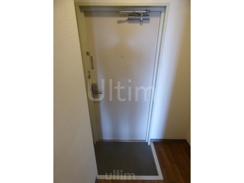 玄関　※別のお部屋のお写真です。御参考までに。