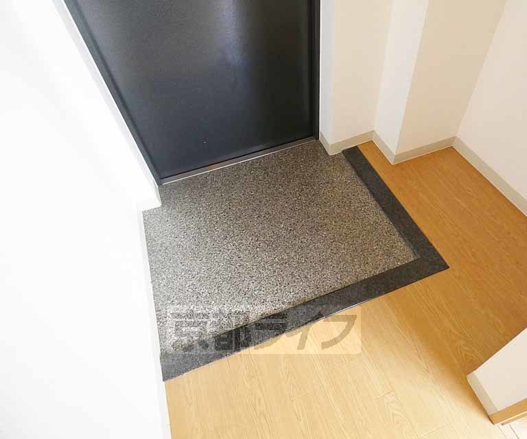 玄関　大きな段差がありません