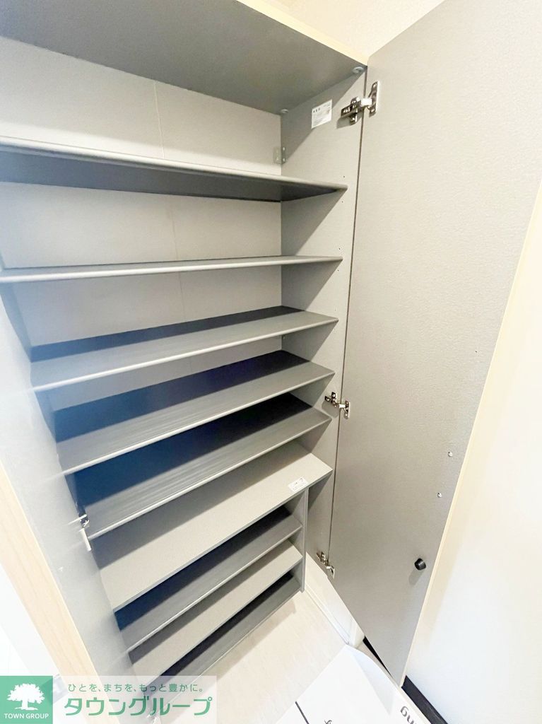 収納　バルコニー