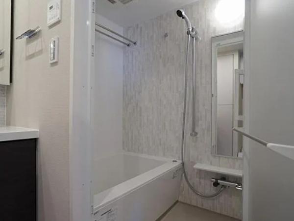 バス・シャワールーム　※別部屋参考写真