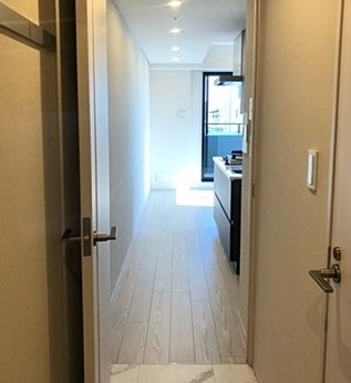 玄関　※別部屋参考写真