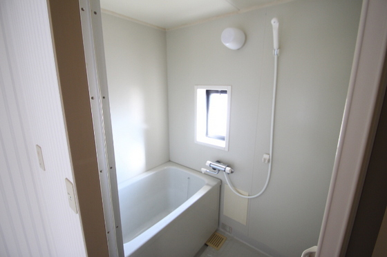 バス・シャワールーム　※他号室の写真です。