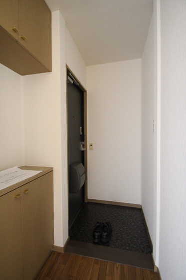 玄関　※他号室の写真です。