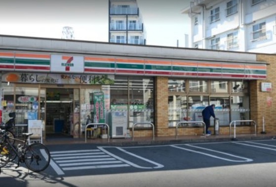 コンビニ　セブンイレブン 世田谷若林4丁目店（コンビニ）まで65m