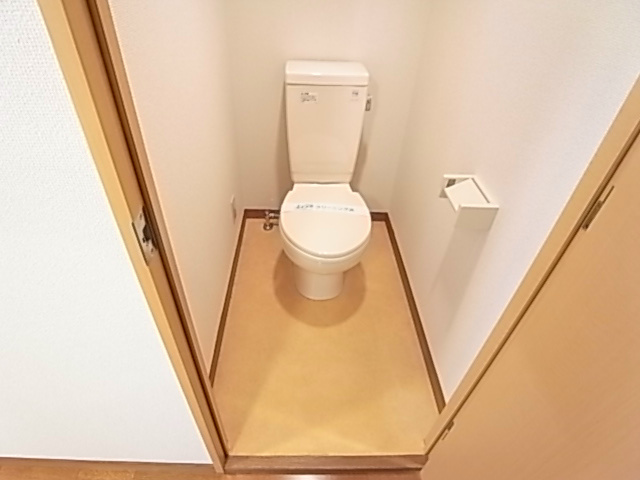 トイレ　別部屋参考写真